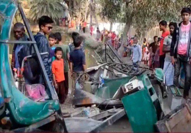ময়মনসিংহে বাসচাপায় বিএনপির ৪ কর্মী নিহত