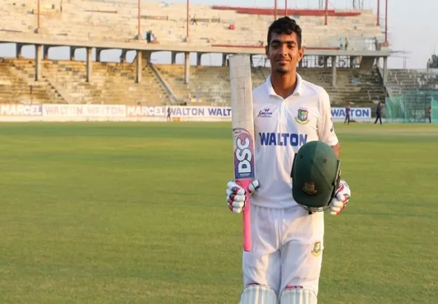 শুরুতেই ফিরলেন সাইফ