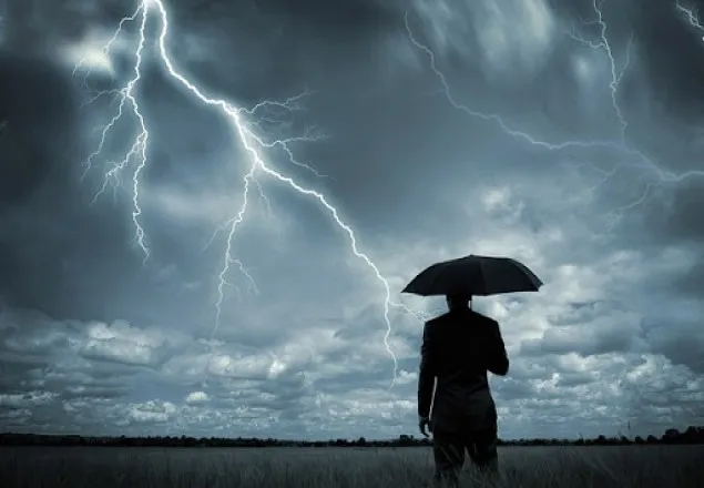 বজ্রবৃষ্টি হতে পারে