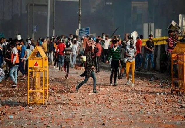 দিল্লি রণক্ষেত্র, নিহতের সংখ্যা বেড়ে ১৮