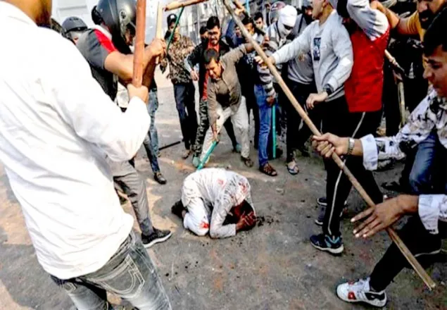 দিল্লিতে সংঘর্ষ: নিহতের সংখ্যা বেড়ে দাঁড়াল ২৩