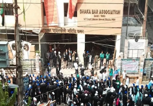 ঢাকা বারে দ্বিতীয় দিনের ভোট চলছে