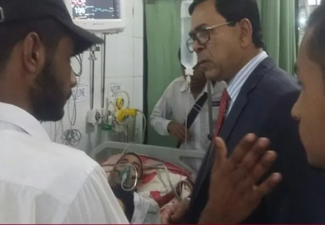 ছুরিকাঘাতে ঢাকা কলেজের ৫ শিক্ষার্থী আহত