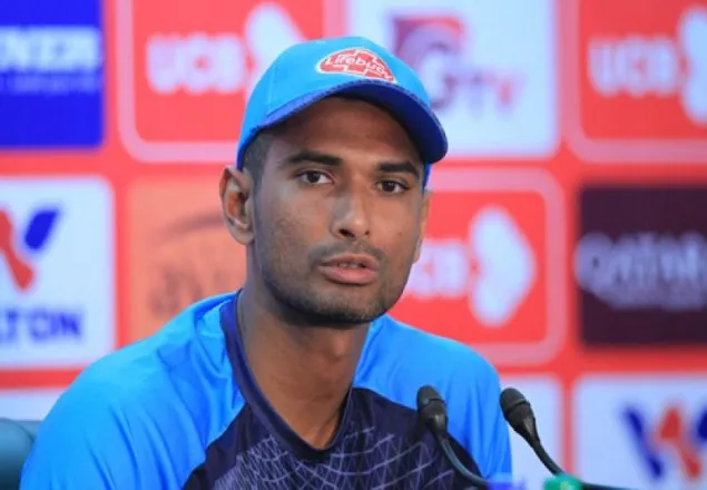 পাকিস্তান সফরে সিদ্ধান্ত বদলালেন মাহমুদউল্লাহ