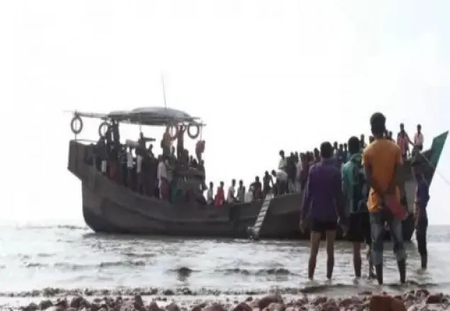 আবারও মালয়েশিয়াগামী ৯ রোহিঙ্গা আটক