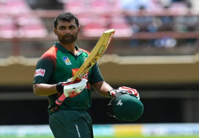 তামিমকে গালি দেয়ায় আটক দর্শক