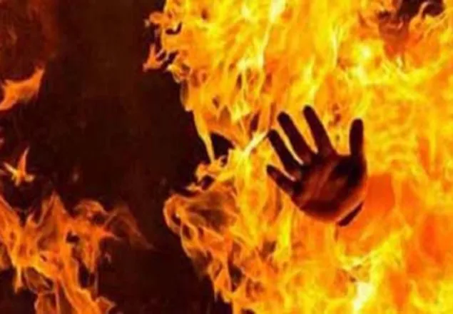 কালীগঞ্জে আগুনে পুড়ে প্রাণ গেল বৃদ্ধের