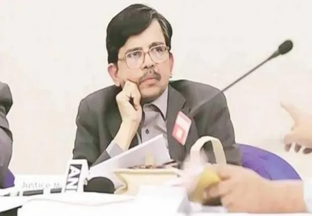 বাংলা গানে ও উর্দু কবিতায় দিল্লির সেই বিচারপতিকে বিদায়