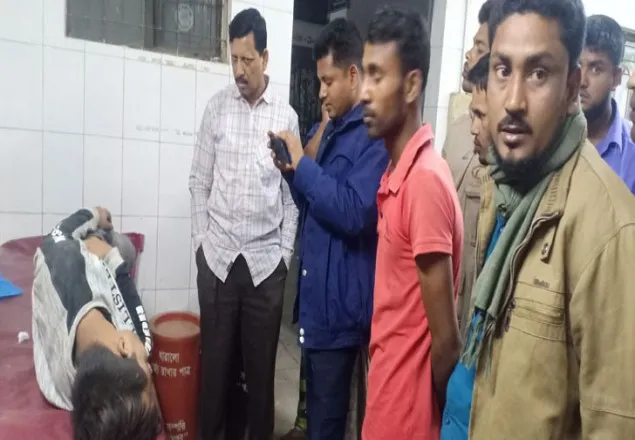  এসএসসি পরীক্ষার্থীকে তুলে নিয়ে হাত-আঙুল ভেঙে দিল দুর্বৃত্ত