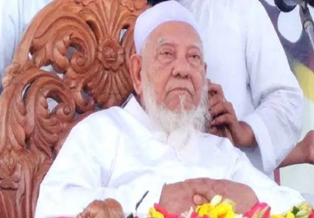 জাতির সেবায় চিকিৎসকদের প্রতি আল্লামা শফীর আহ্বান
