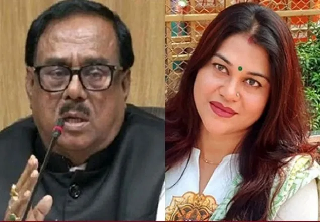 খাদ্যমন্ত্রীর মেয়েকে মুখোশধারীদের ছুরিকাঘাত