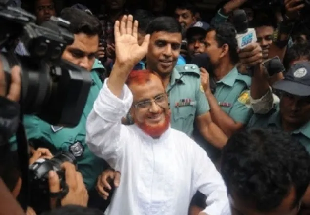 জামায়াত নেতা এটিএম আজহারের সাথে আইনজীবীদের সাক্ষাৎ