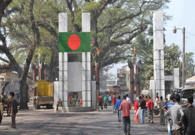 বেনাপোলে আটকা পড়েছেন কাশ্মীরের শতাধিক শিক্ষার্থী