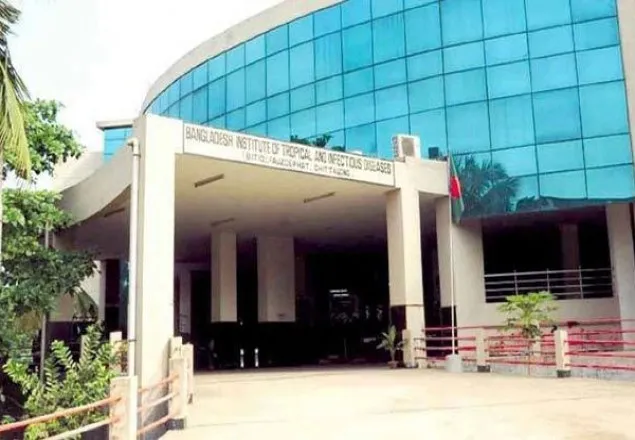 চট্টগ্রামে করোনা পরীক্ষা শুরু, ফলাফল জানাবে আইইডিসিআর