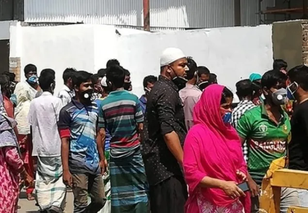 করোনাভাইরাস: হাসপাতাল বানানোর খবরে বিক্ষোভ, কাজ বন্ধ