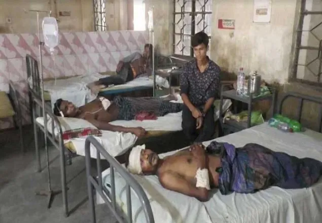 ঝিনাইদহে মাছ ধরাকে কেন্দ্র করে দু’পক্ষের সংঘর্ষ, নারীসহ আহত ১৫