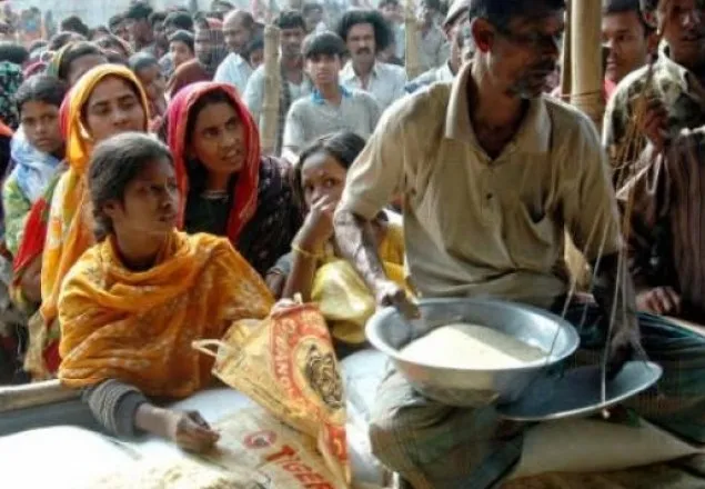 ১০ টাকা কেজিতে চাল পাবে ৫০ লাখ পরিবার