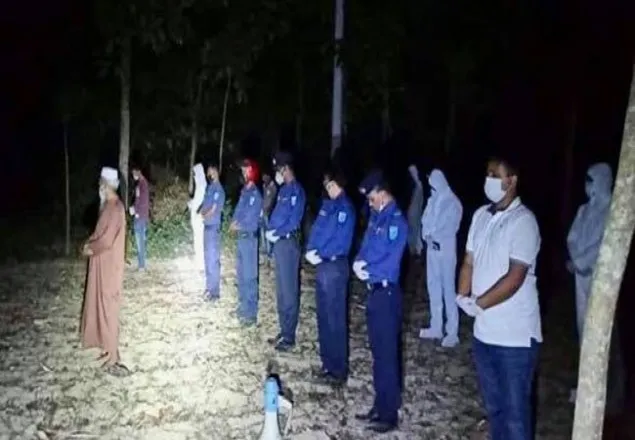  প্রিয়জনকে বিদায় জানাতে পারছে না, পুলিশের উদ্যোগে মৃত ব্য‌ক্তির দাফন