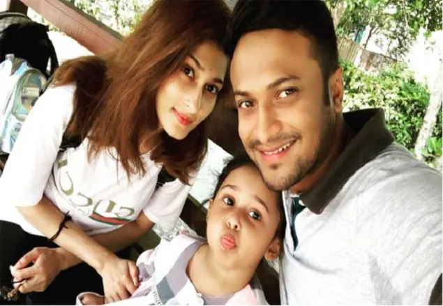 আবারো বাবা হওয়ার সুখবর দিলেন সাকিব, রাতেই বাবা হয়েছেন মাহমুদউল্লাহ
