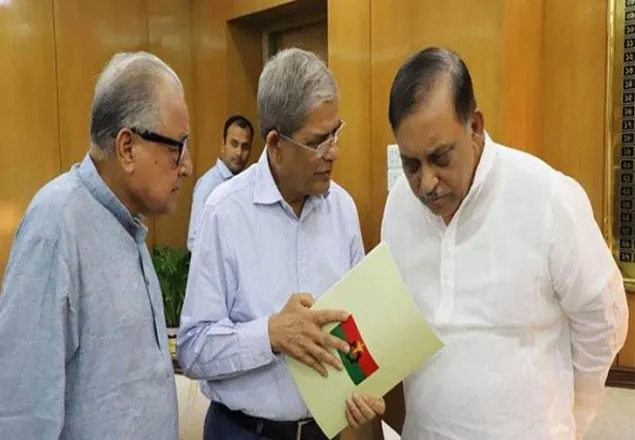 রাজনৈতিক বন্দীদের মুক্তি দিতে স্বরাষ্ট্রমন্ত্রীকে চিঠি ফখরুলের