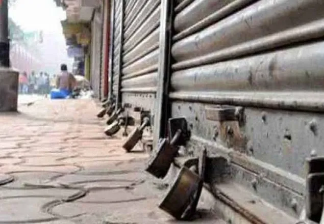 সন্ধ্যা ৬টার পর ফার্মেসি ছাড়া সব দোকান বন্ধ
