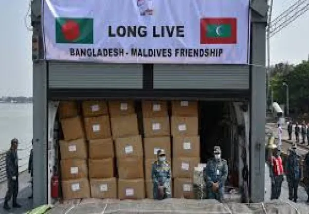 মালদ্বীপে পিপিই-ওষুধ-খাবার পাঠাল বাংলাদেশ