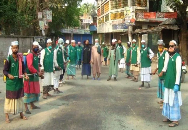 মাগুরায় মুজাহিদ কমিটির উদ্যোগে জীবাণুনাশক স্প্রে কার্যক্রম শুরু