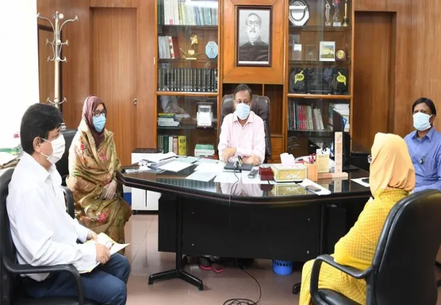 সরকারের লক্ষ্য একজনও যেন অনাহারে না থাকে : তথ্যমন্ত্রী