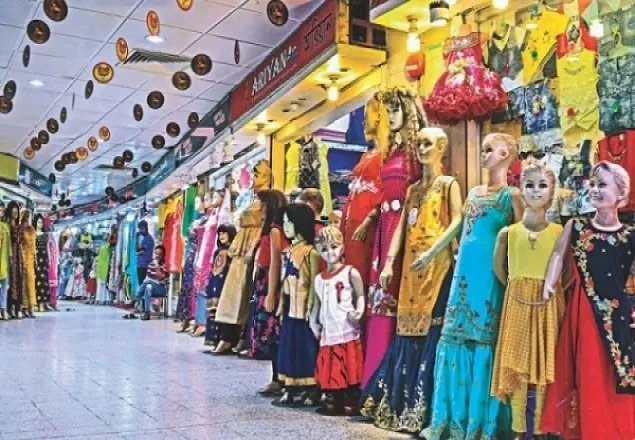 ঈদ উপলক্ষে দোকান-শপিংমল খোলার অনুমতি