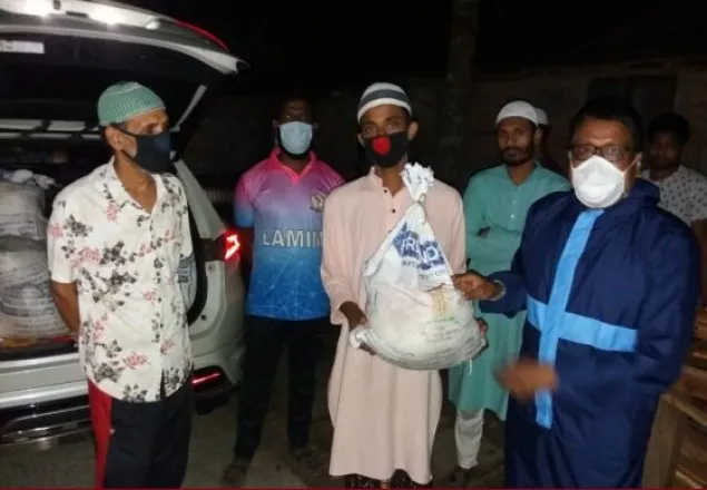 অসহায় মানুষের পাশে সাকিব আল হাসান