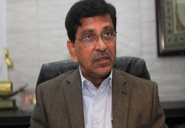 সরকারের দোষ না খুঁজে ভালো পরামর্শের আহ্বান হানিফের