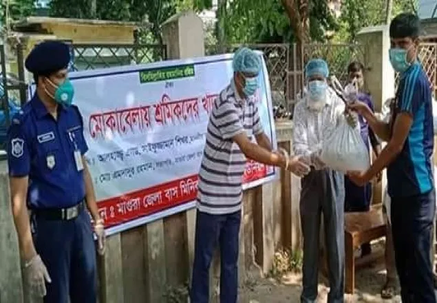 মাগুরায় ১৭৫০ মটরশ্রমিকের খাদ্য সহায়তা দিলেন মাগুরার এমপি