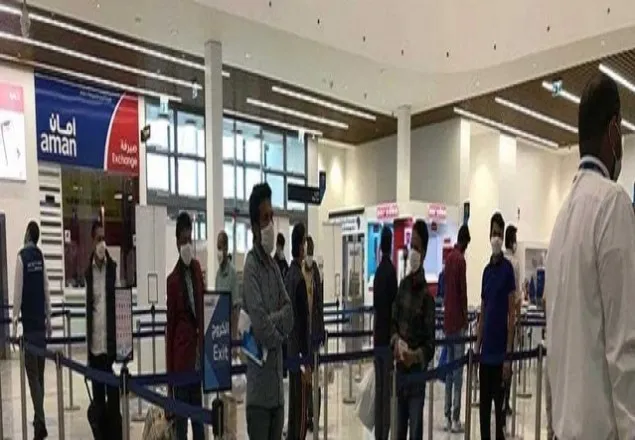 কুয়েত থেকে ফিরলেন ২৯৯ বাংলাদেশি 