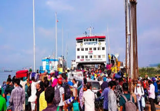 নানা কৌশলে নিষেধাজ্ঞা উপেক্ষা করে ঈদ যাত্রা অব্যাহত