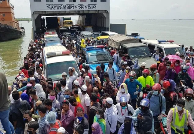 পাটুরিয়া-দৌলতদিয়া নৌপথে ফেরি চলাচল বন্ধ