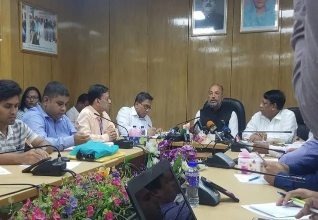 ঘূর্ণিঝড় আম্পান মোকাবিলায় সরকারের প্রস্তুতি রয়েছে: ত্রাণ প্রতিমন্ত্রী