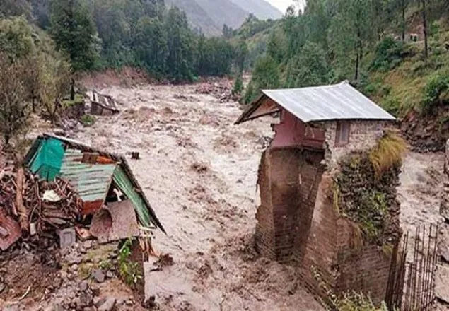 আসামে ভূমিধসের মাটি চাপায় মৃত্যু ২০   