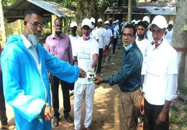 মাগুরায় কৃষকের মধ্যে বিনামূল্যে কৃষি বীজ বিতরণ