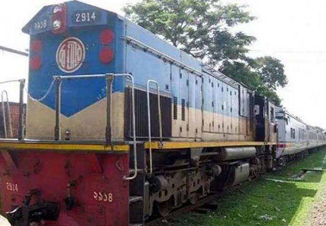 গাজীপুরে ট্রেনে কাটা পড়ে দুই জনের মৃত্যু