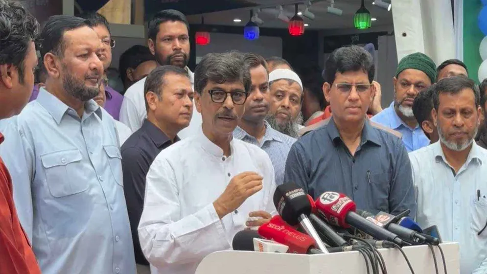 আগামী দিনে ফল হবে বাংলাদেশের শক্তিশালী রফতানি পণ্য: কৃষিমন্ত্রী