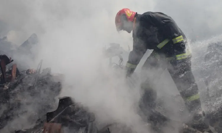অগ্নিকাণ্ডের কারণ খুঁজতে দক্ষিণ সিটির তদন্ত কমিটি গঠন