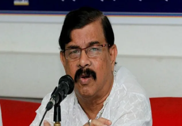 সরকারের ঘনিষ্ঠ হলে ১০ মিনিটেই করোনা টেস্ট : মান্না