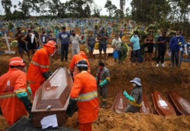 ব্রাজিলে আক্রান্ত ১০ লাখ ছাড়াল, মৃত্যু প্রায় ৫০ হাজার