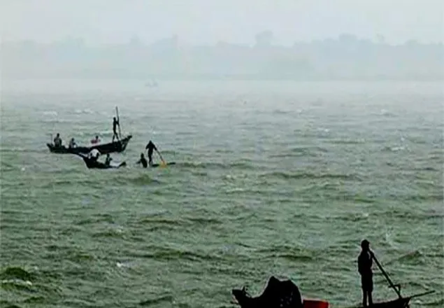 সুনামগঞ্জে ঝড়ে নৌকা ডুবে ২ যাত্রীর মৃত্যু