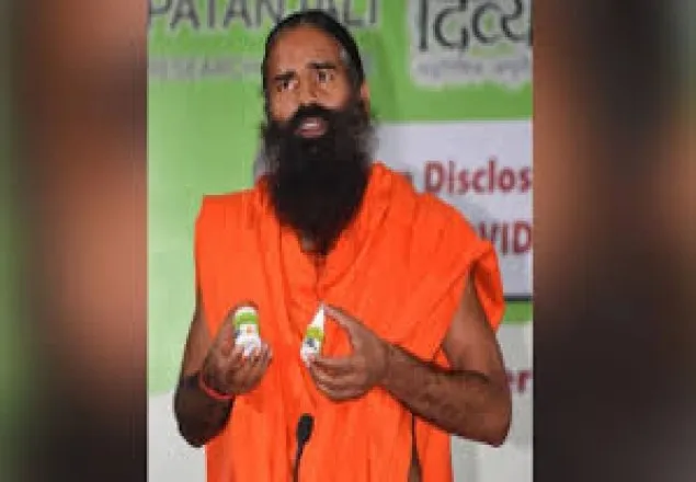 করোনার ওষুধ বানানোয় বাবা রামদেবসহ ৫ জনের বিরুদ্ধে মামলা