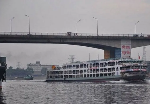 বুড়িগঙ্গা সেতু ঝুঁকিপূর্ণ ঘোষণা