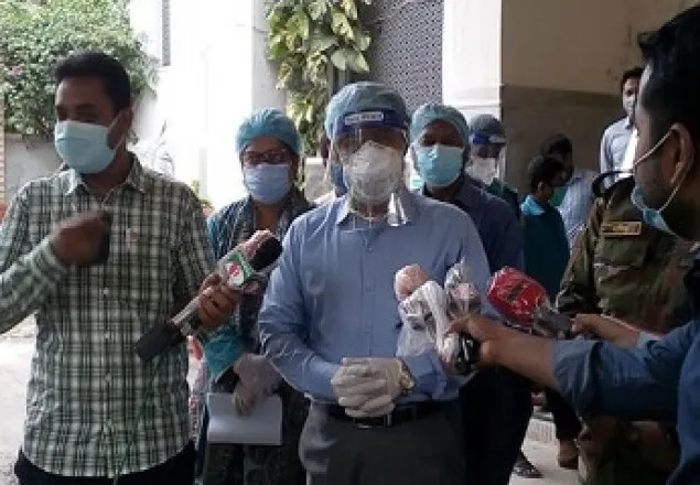 এটা বড় কিছু না, আমরা দেখছি: ঢামেকে স্বাস্থ্য সচিব