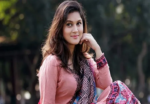 মিথিলার কণ্ঠে ‘ইন এ ম্যানার অব স্পিকিং’