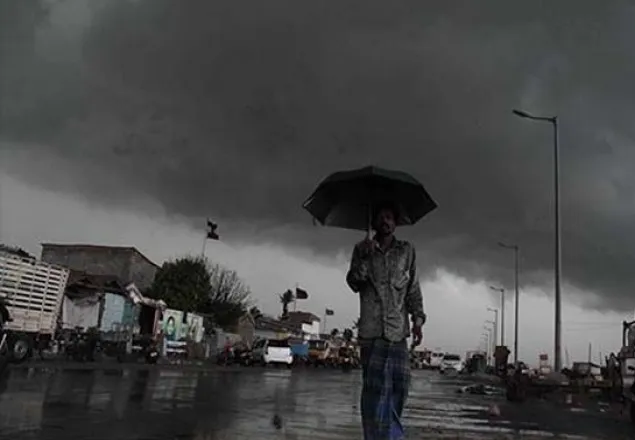 দেশের ৮ অঞ্চলে আজ ঝড়বৃষ্টির পূর্বাভাস