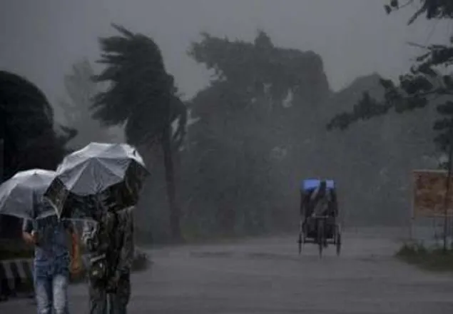 দেশের ১৯ অঞ্চলে ঝড়-বৃষ্টির পূর্বাভাস 